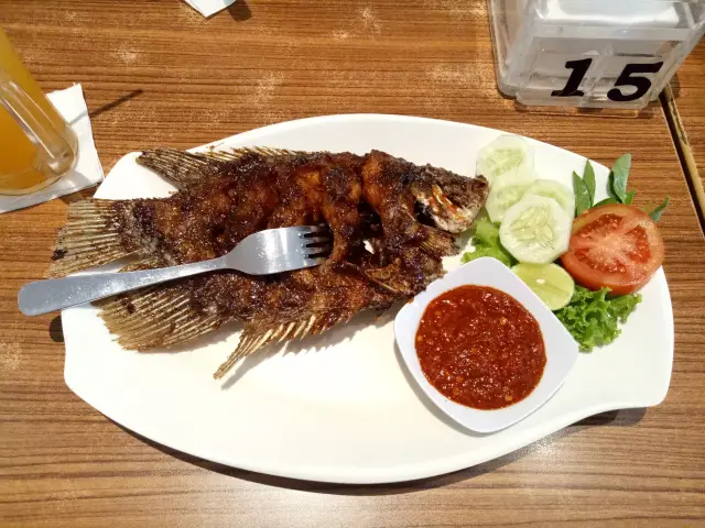 Gambar Makanan Ayam Tulang Lunak Malioboro 15