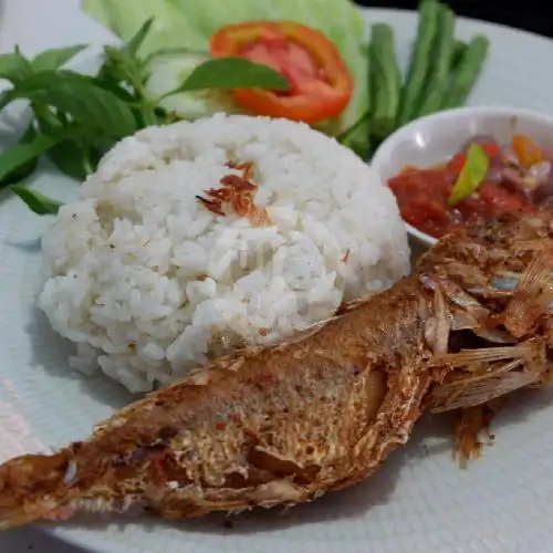 Gambar Makanan Ayam Betutu Mek Rati, Legian 9