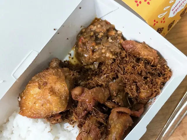 Gambar Makanan NasiAyamBudeSari 1