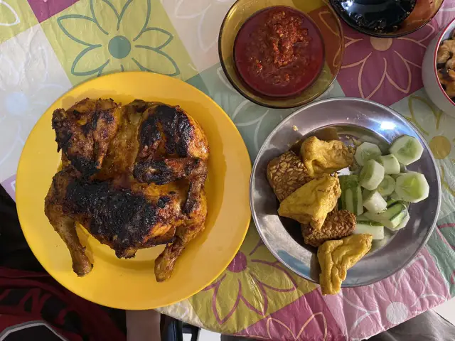 Gambar Makanan Ayam KuKuk 12