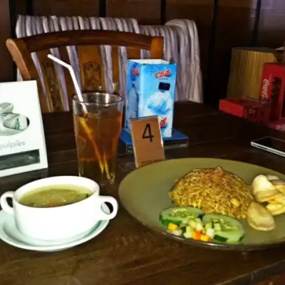 Resto & Cafe Taman Singosari