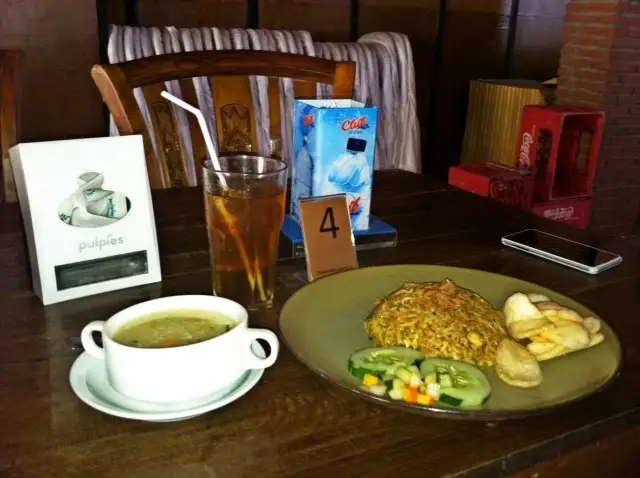 Resto & Cafe Taman Singosari