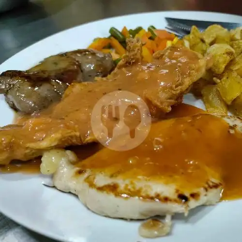 Gambar Makanan Steak Potik, Victoria Square Cimone 14