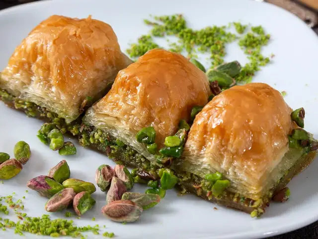 İzol Baklava Börek'nin yemek ve ambiyans fotoğrafları 6