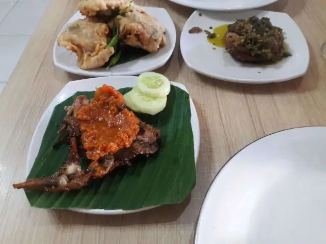 Gambar Makanan Ayam Geprek Istimewa 18