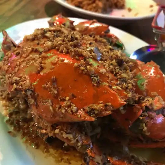 Clawdaddy Crab House and American Grill
