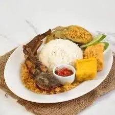 Gambar Makanan nasi uduk ayam goreng pecel lele podok pinang 5