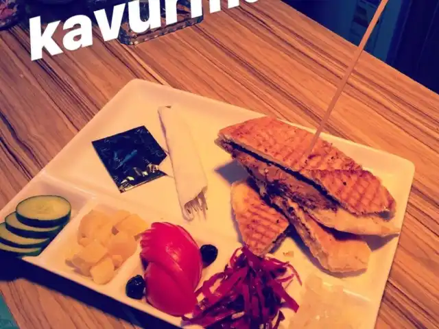 Tost Makinası - Bistro Cafe'nin yemek ve ambiyans fotoğrafları 5