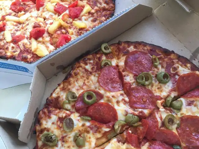 Gambar Makanan Domino's Pizza 14