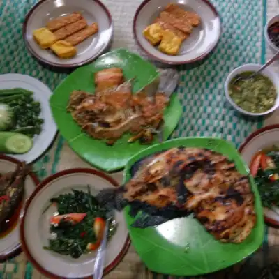 RM Teh Sari Ikan Bakar Nasi Liwet