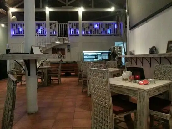 Monsoon Bar & Restaurant