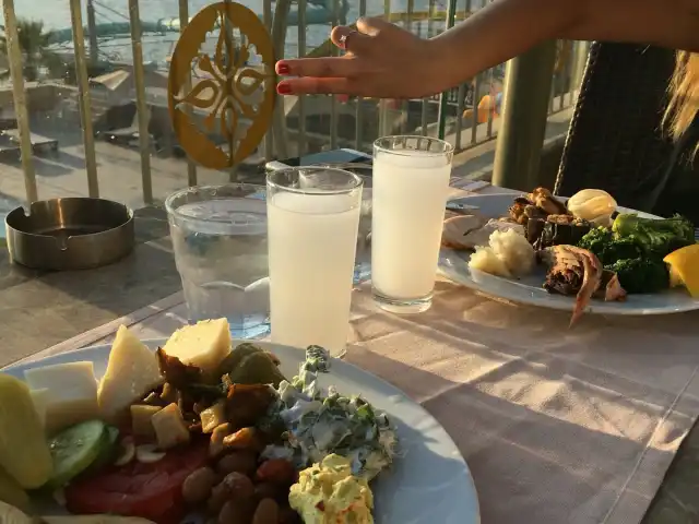 Rainbow Restaurant Euphoria Aegean Resort & Spa'nin yemek ve ambiyans fotoğrafları 15