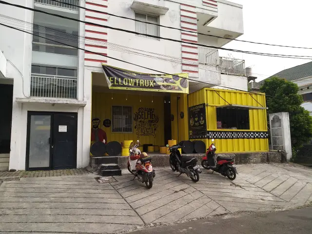 Gambar Makanan Yellow Trux 2