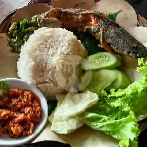 Gambar Makanan Ayam Penyet Sambel Ijo  9