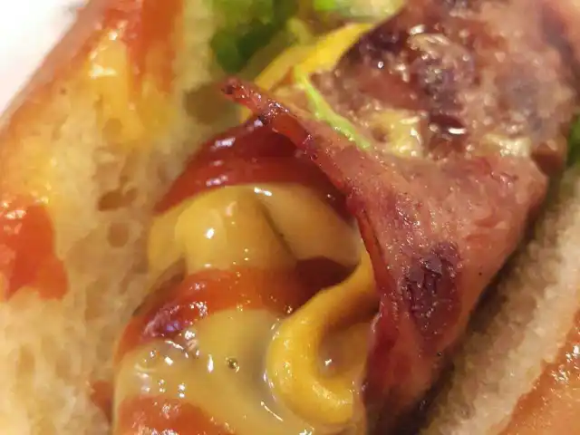 Gambar Makanan Frankfurter Hotdog and Steak 11