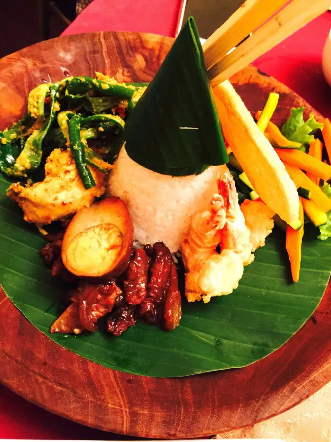 B Couple - Kuta Paradiso Hotel terdekat - Restoran dan Tempat Makan