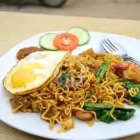 Gambar Makanan Indomie Tumis dan Nasi Goreng Solid, Blunyah Rejo 4