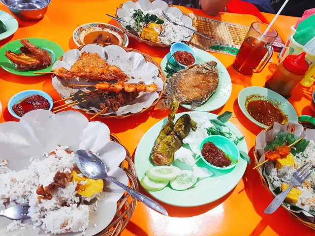 Gambar Makanan Nasi Uduk Gandaria 3