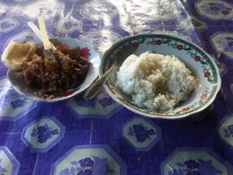 Gambar Makanan Warung nasi lawar plek 2