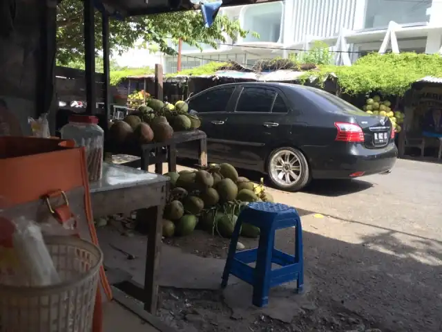 Gambar Makanan Lapak Kelapa Muda 6