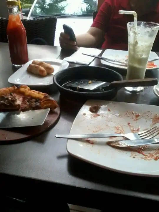 PizzaHut Cinere