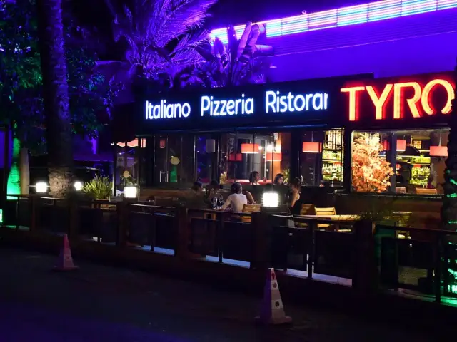 Tyro Italiano Pizzeria Ristorante'nin yemek ve ambiyans fotoğrafları 80