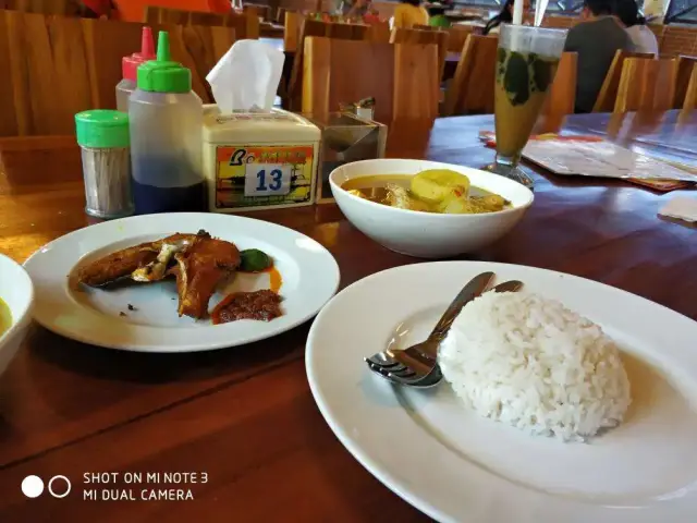 Gambar Makanan Warung Be Sanur 11