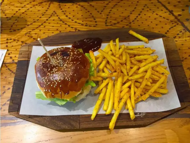 Burger Joint'nin yemek ve ambiyans fotoğrafları 77