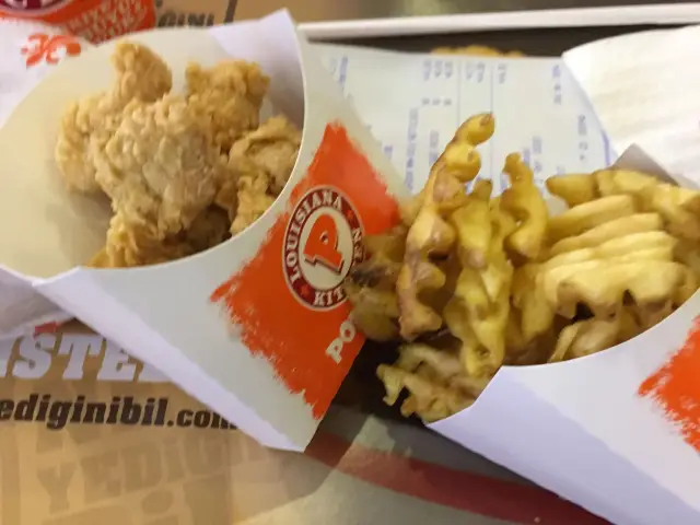 Popeyes'nin yemek ve ambiyans fotoğrafları 14