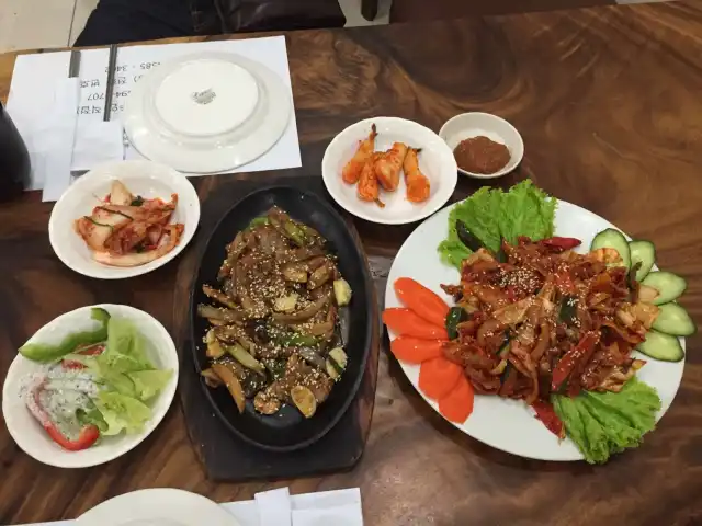 Gambar Makanan Hwang Geum Bab 14