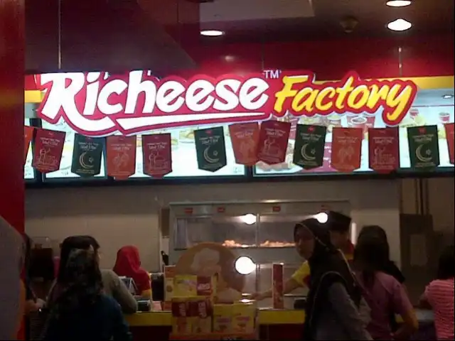 Gambar Makanan Richeese Factory 7