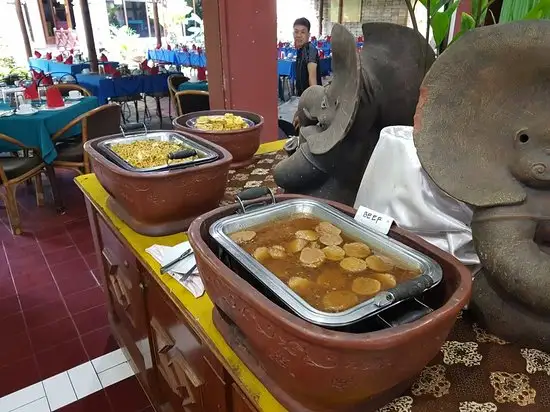 Gambar Makanan Pesta Perak Restaurant 19