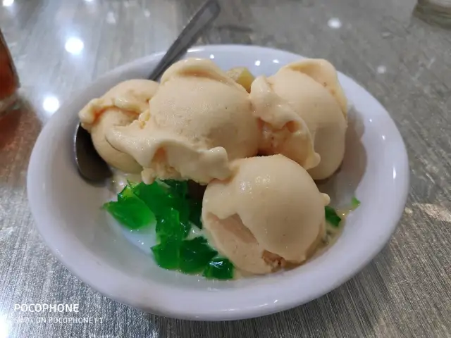 Gambar Makanan Ice Cream Gunung Salju 3