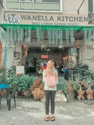 WANELLA KITCHEN (Nasi Lemak depan Lotus's)