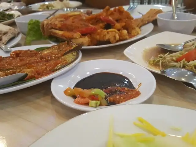 Gambar Makanan RM Seafood New Losari 2