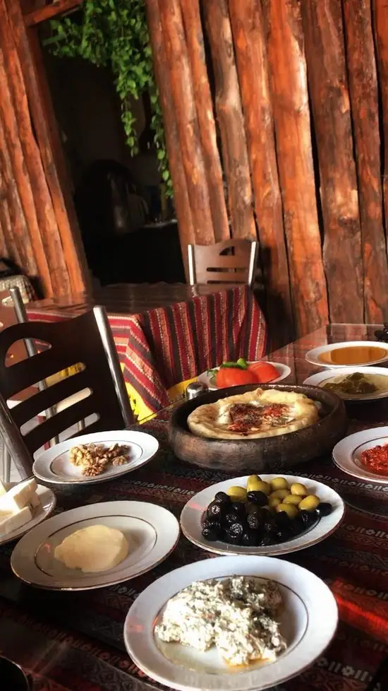 Kahyaoğlu Gözleme ve Kahvaltı Salonu'nin yemek ve ambiyans fotoğrafları 8