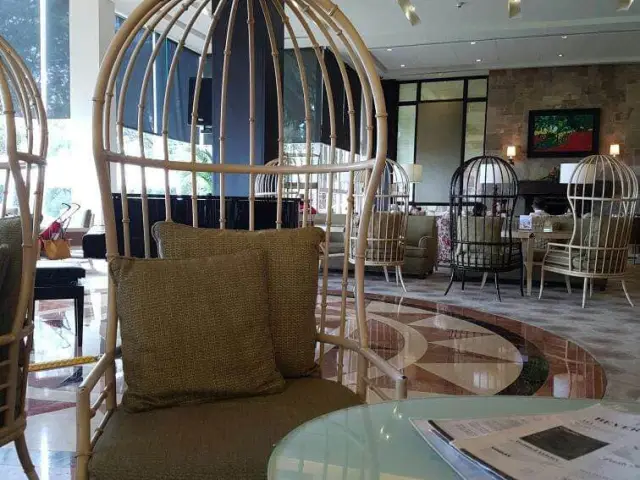 Lobby Lounge - Taal Vista Hotel Food Photo 8