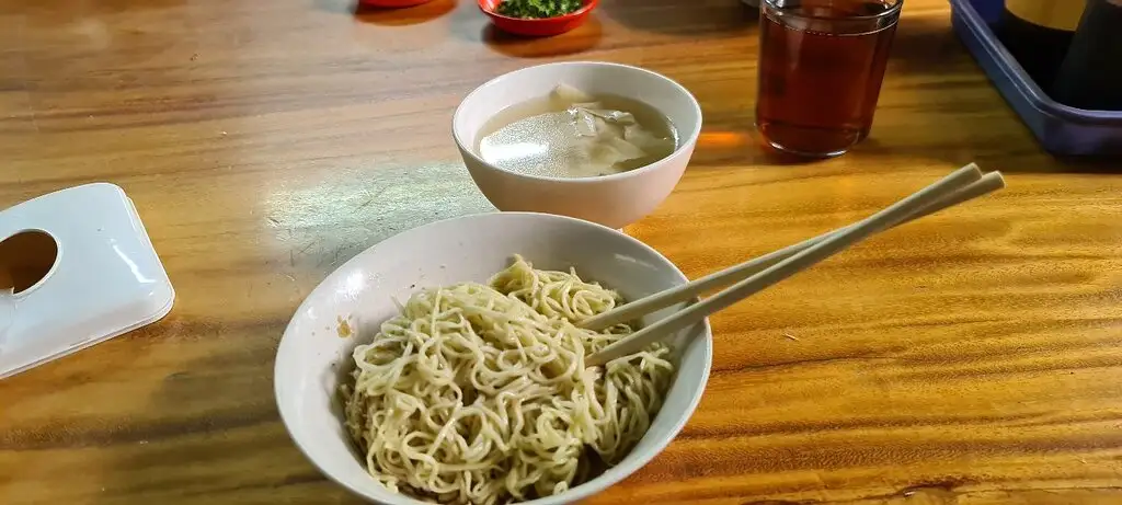 Gambar Makanan Mie E'ncek 7