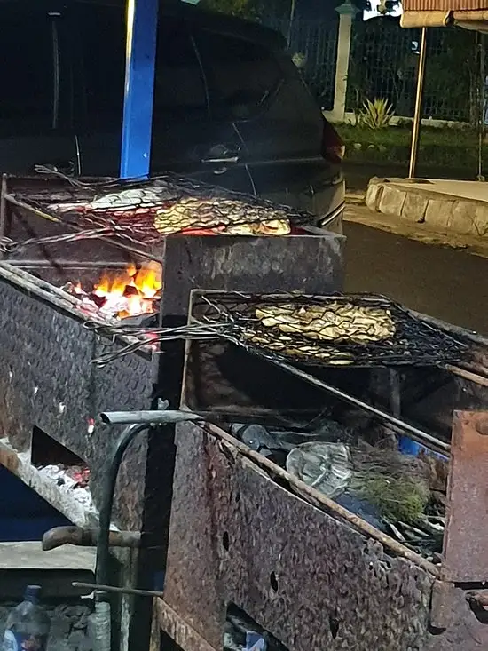 Gambar Makanan Ikan Bakar Bu Bambang 11