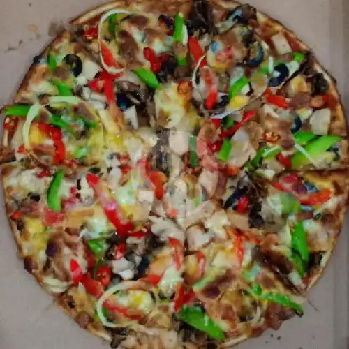 Gambar Makanan Yeye's Chicken, Pizza & Things, Batu Mejan 7