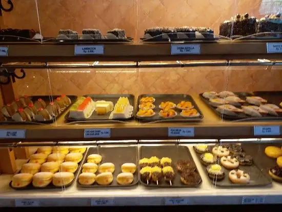 Gambar Makanan Mirota Bakery 13