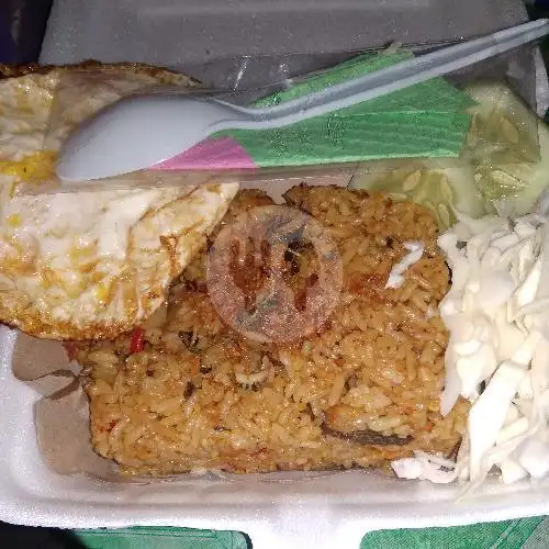 Gambar Makanan Nasi Goreng dan Ayam Gepuk Bu Erwe, Candisari 9