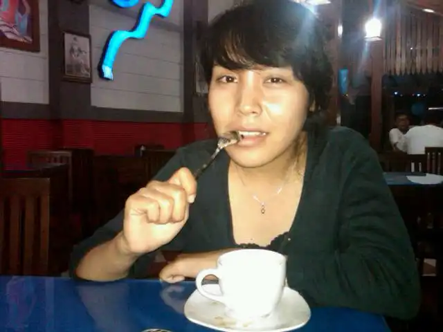 Gambar Makanan Latte Cafe Jl. Pringgodani Madiun 1