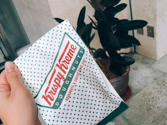 Krispy Kreme Doughnuts Food Photo 15