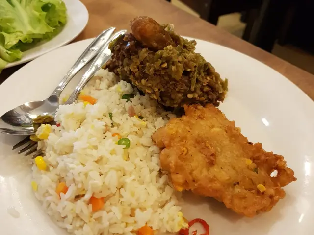 Gambar Makanan Nasi Bebek Ginyo 11