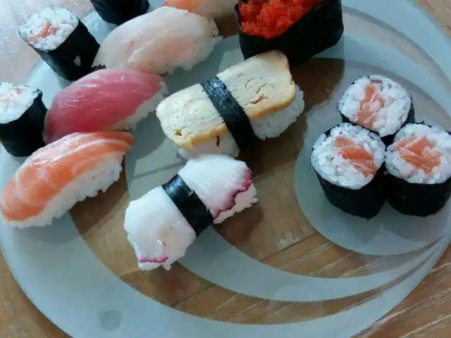 Gambar Makanan Kiyadon Sushi 18