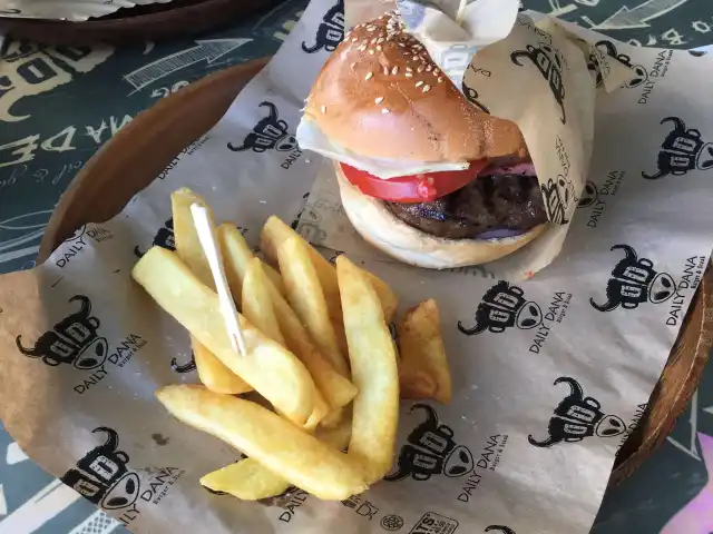 Daily Dana Burger & Steak'nin yemek ve ambiyans fotoğrafları 46