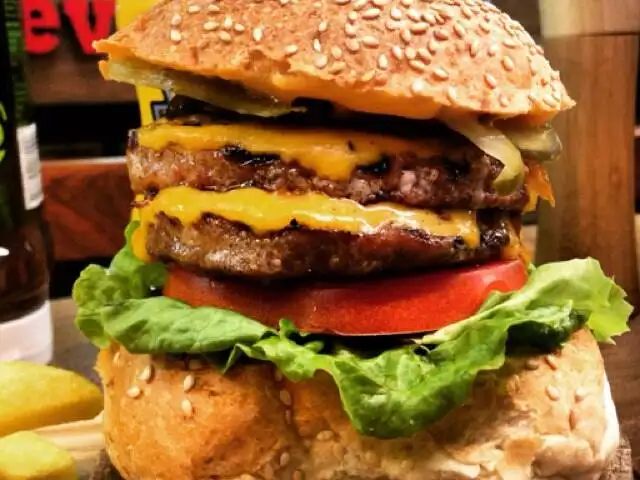 Beeves Burger & Steakhouse'nin yemek ve ambiyans fotoğrafları 16