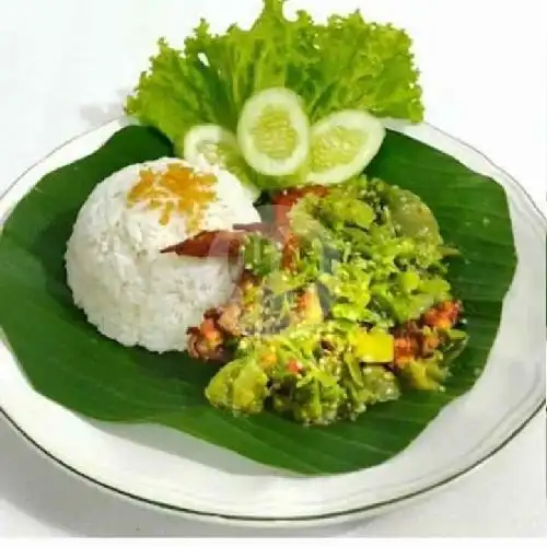 Gambar Makanan Ayam Penyet Sambal Ijo (warung Kajol), jl sirsak no 41 Jagakarsa 5