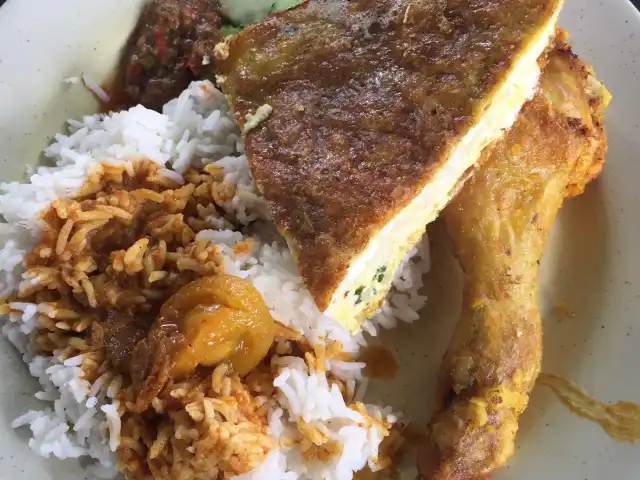 Gulai Ikan Temenung Food Photo 8